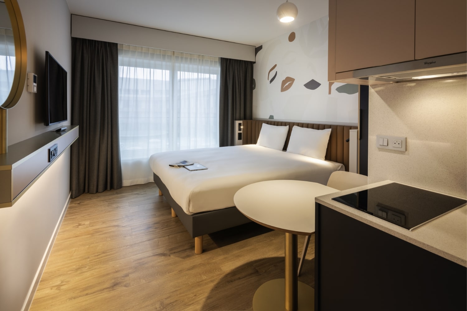 hotel room instatalation