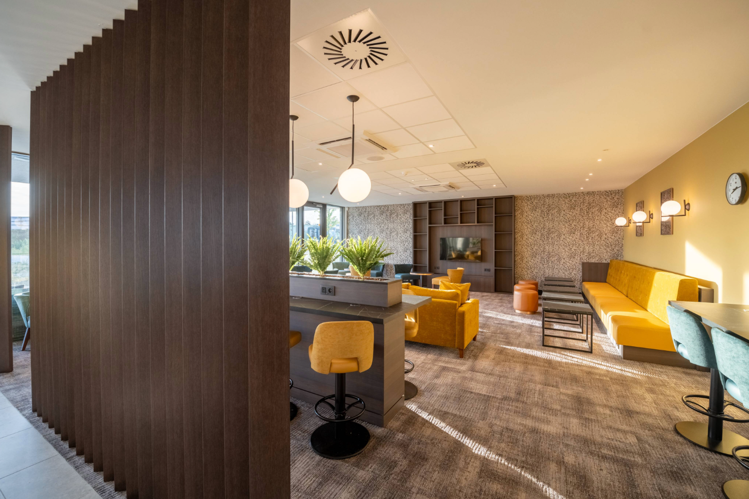 Golf club hotel instalation