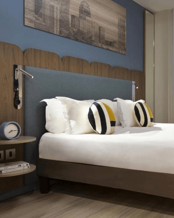 hotel room instalation