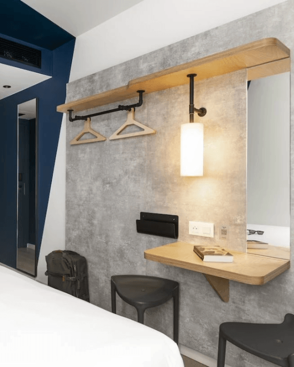 hotel room instalation