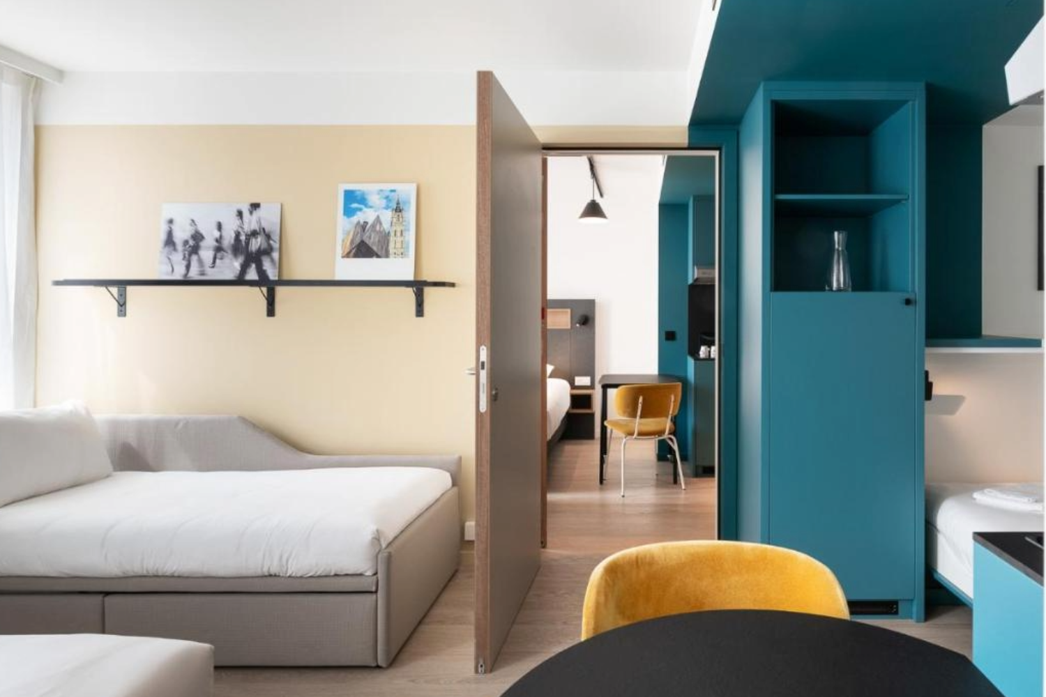 Apartment hotel in Ghent furniture