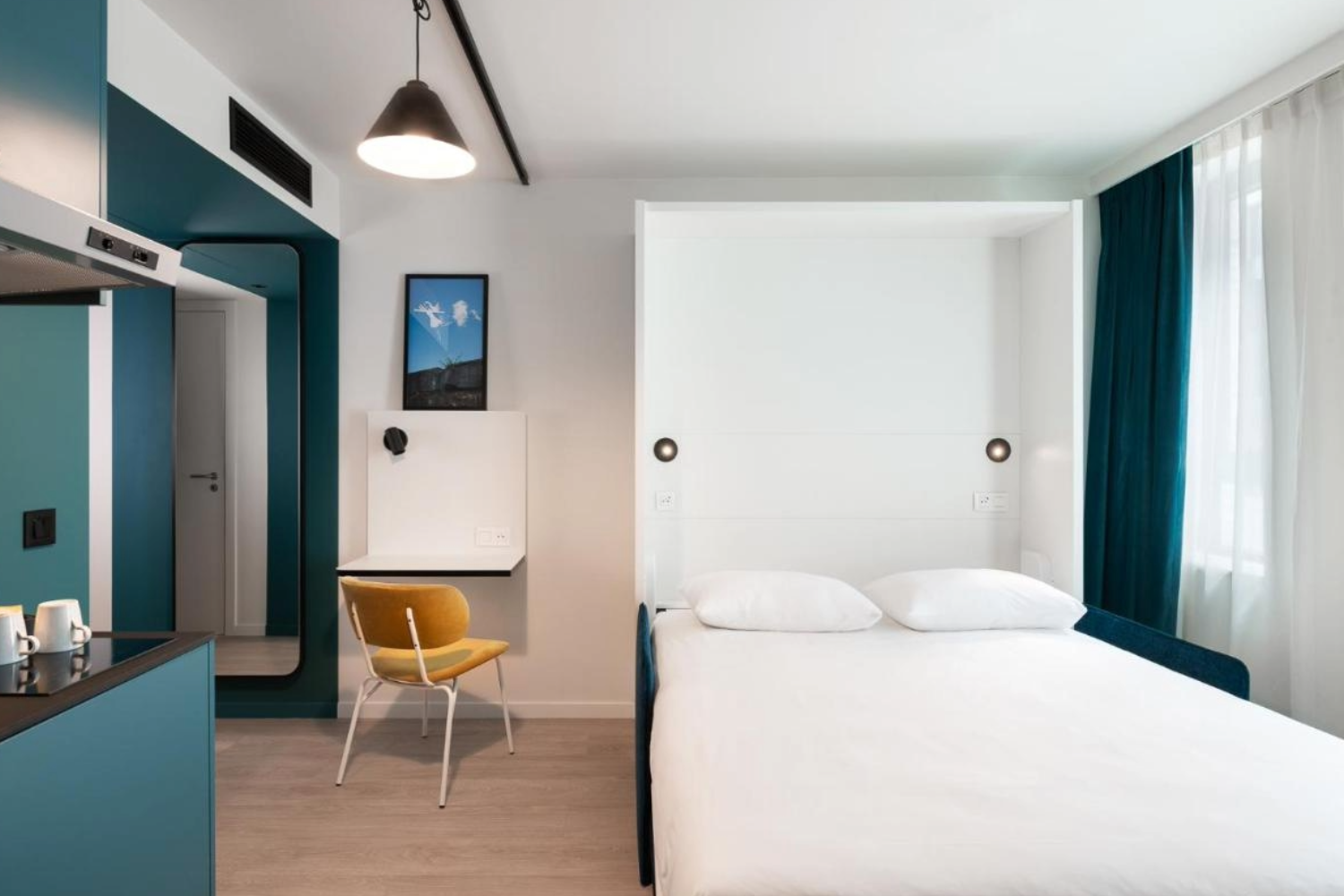 Apartment hotel in Ghent furniture