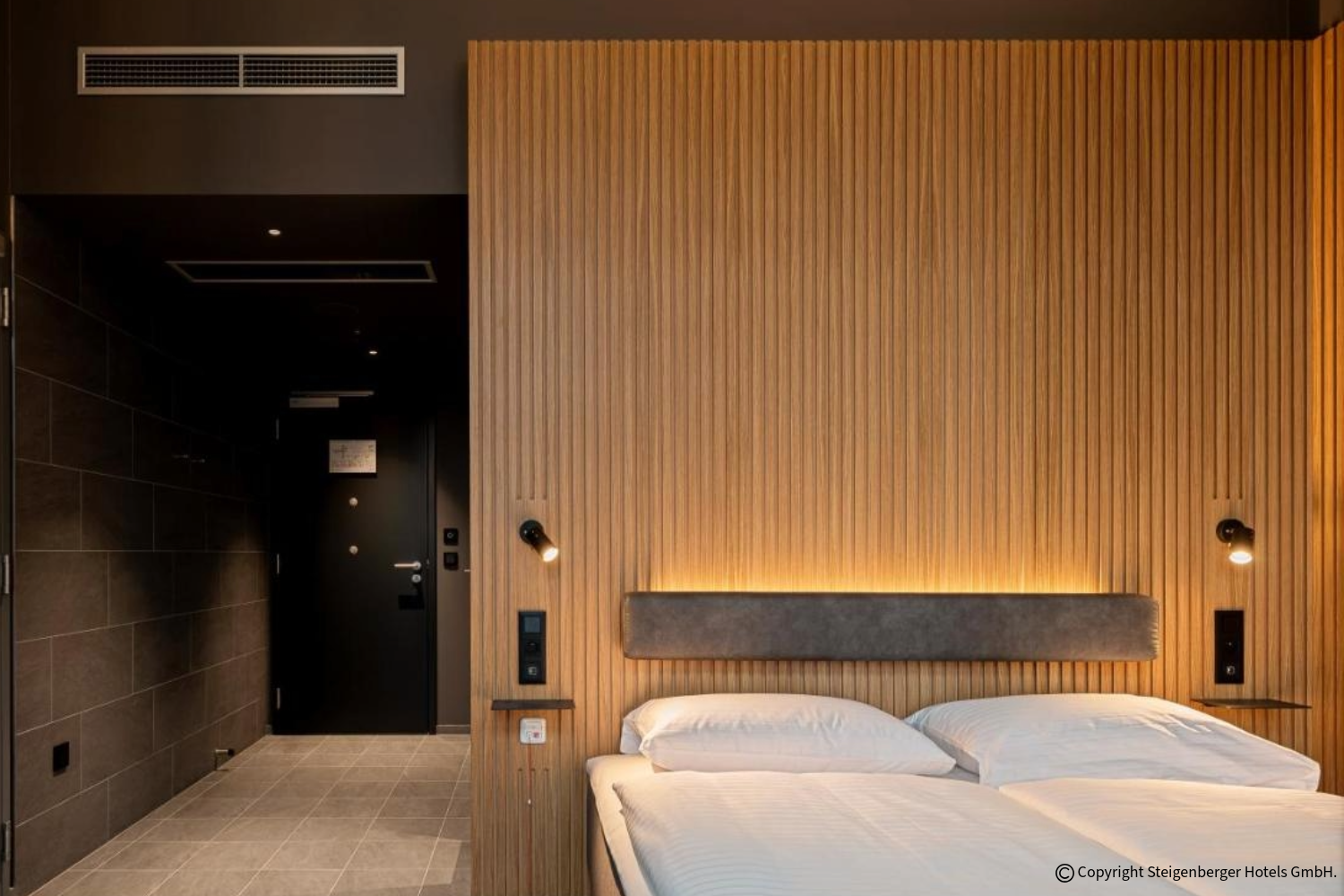 Rooms in Prague with furniture