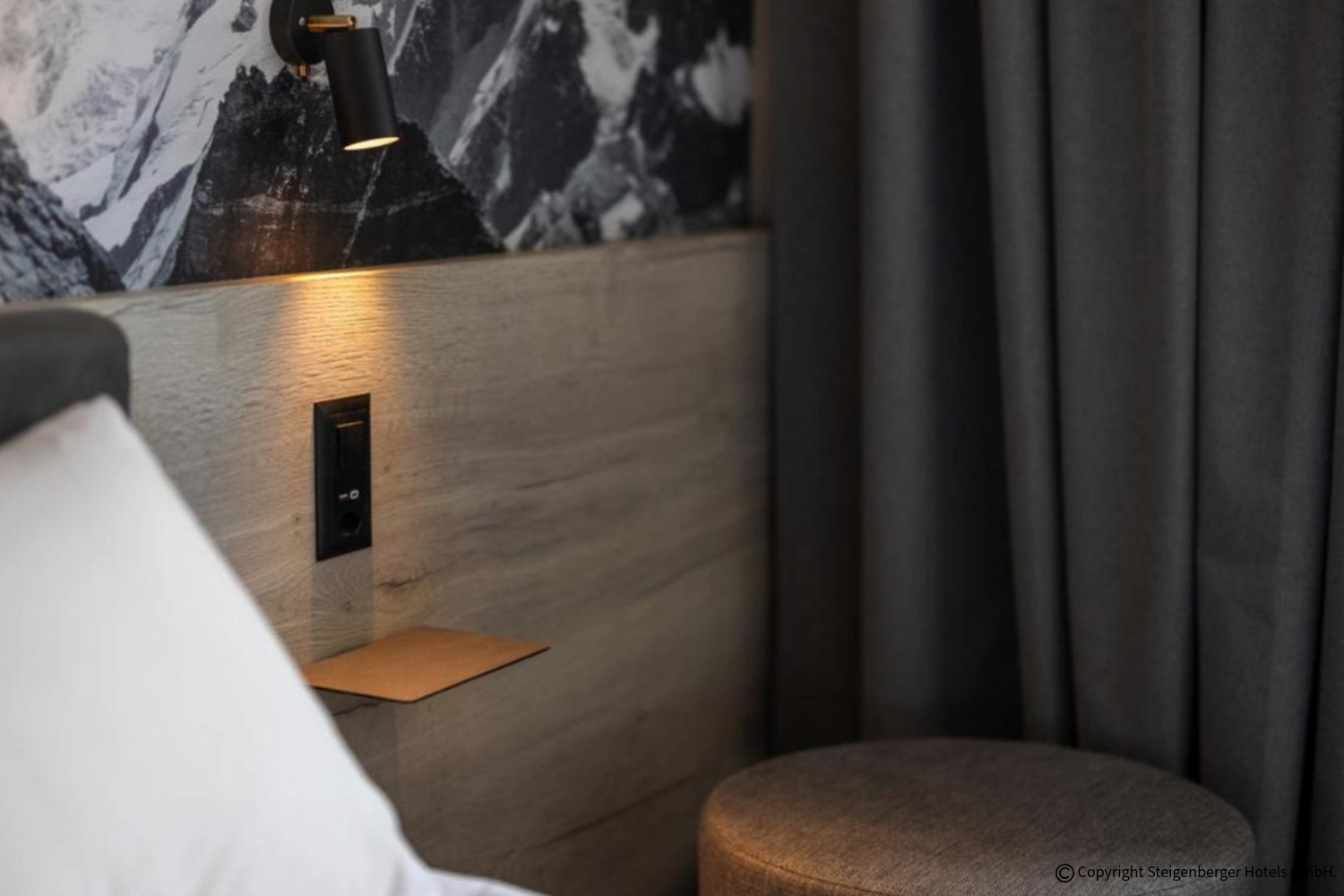 Apartment hotel in Ghent furniture