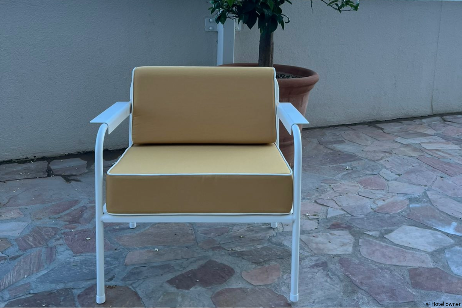 Outdoor area Saint-Raphaël France Refurbishment