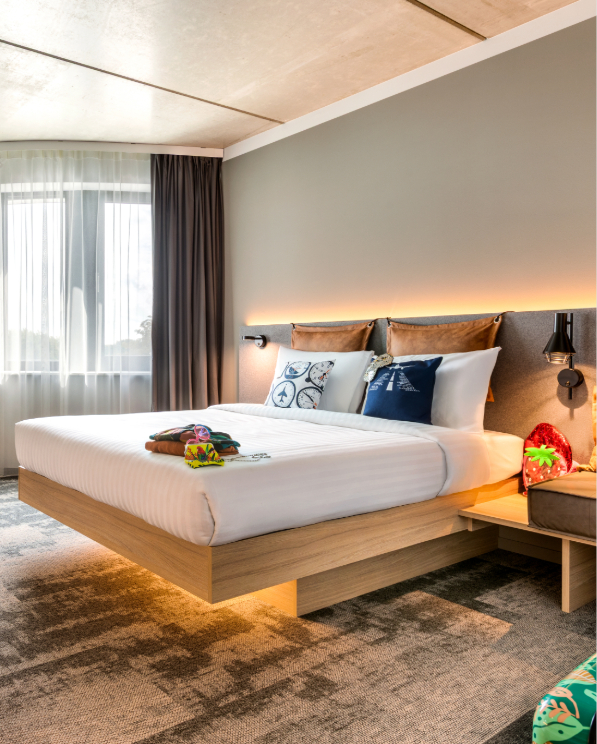 Antoine Deckers Citadines Republique Paris furniture